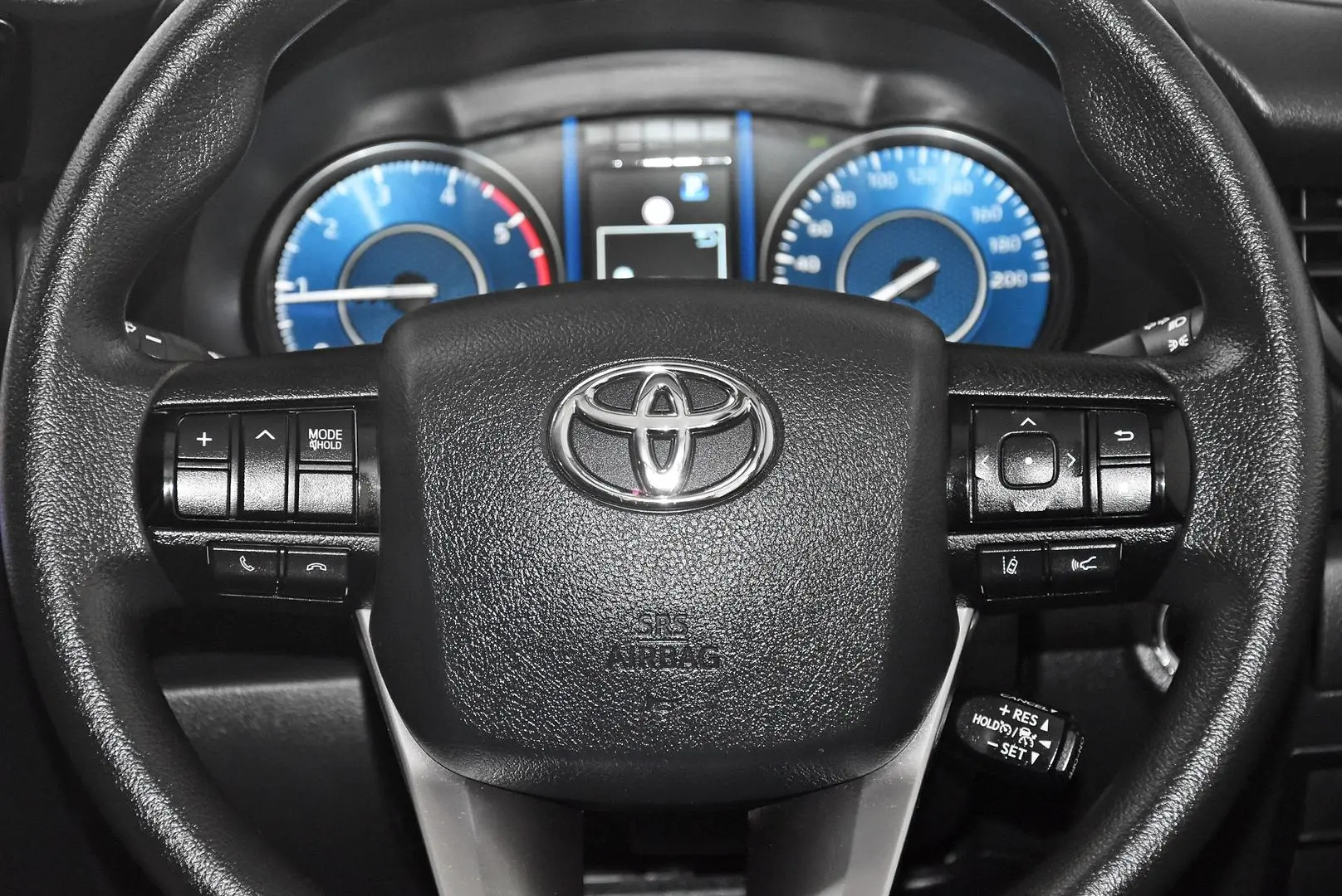 2023 Toyota Fortuner Gallery Image 14