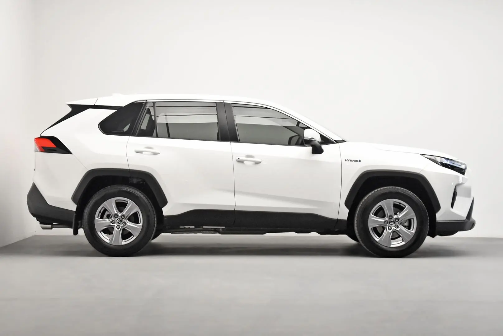 2024 Toyota RAV4 Gallery Image 3