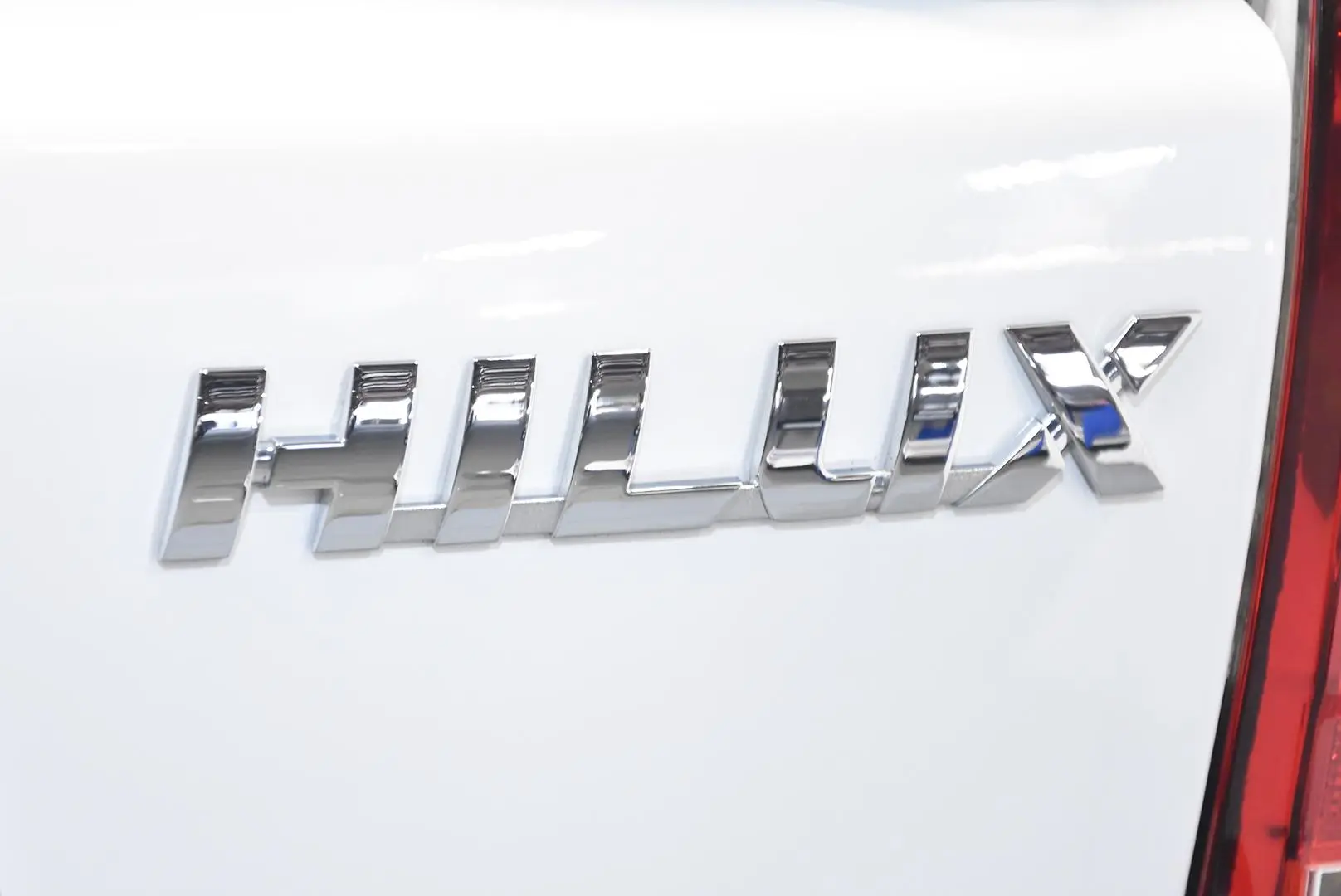 2024 Toyota Hilux Gallery Image 7