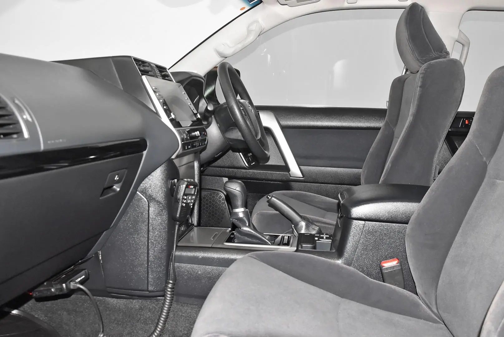 2022 Toyota Landcruiser Prado Gallery Image 16