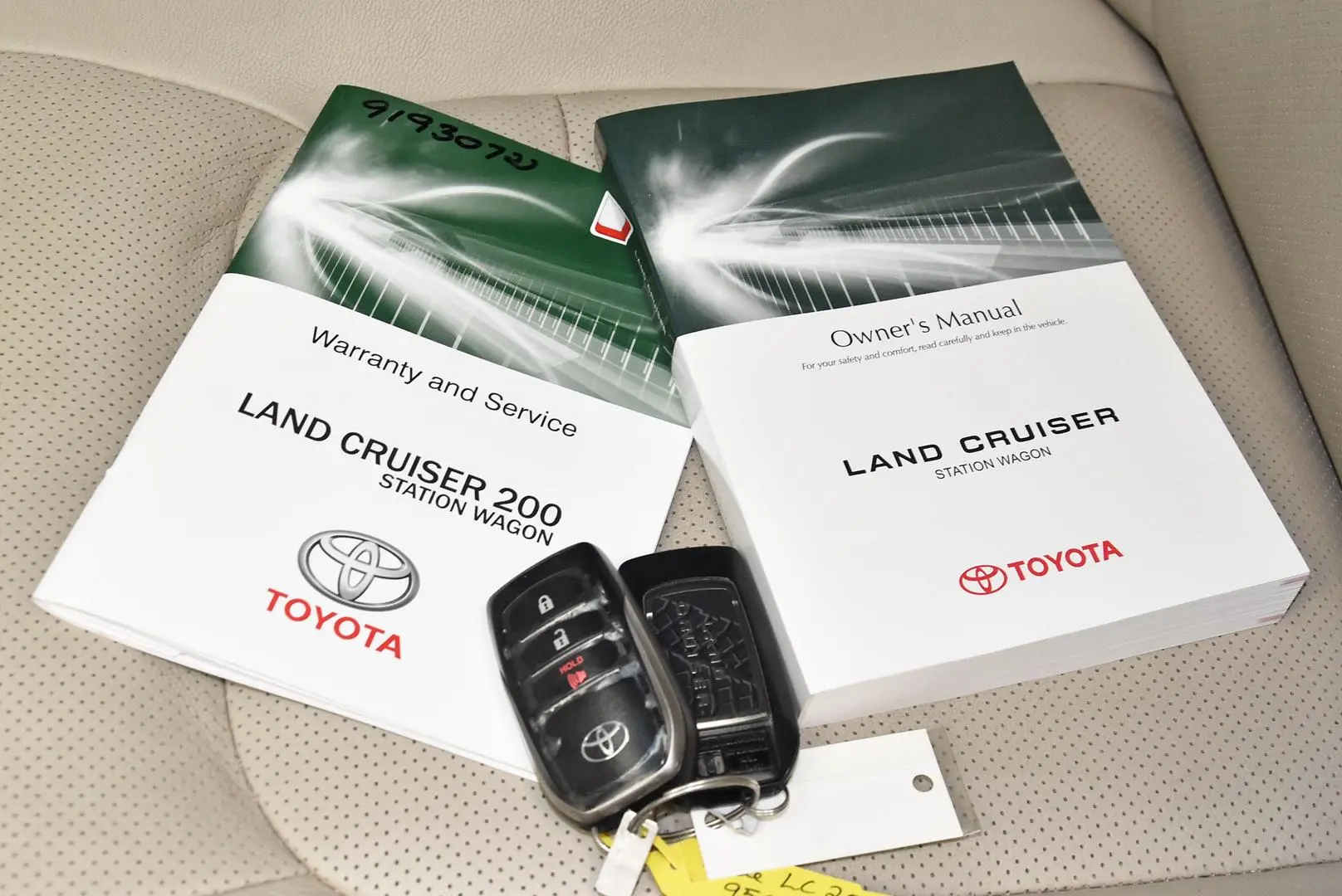 2019 Toyota Landcruiser Gallery Image 19