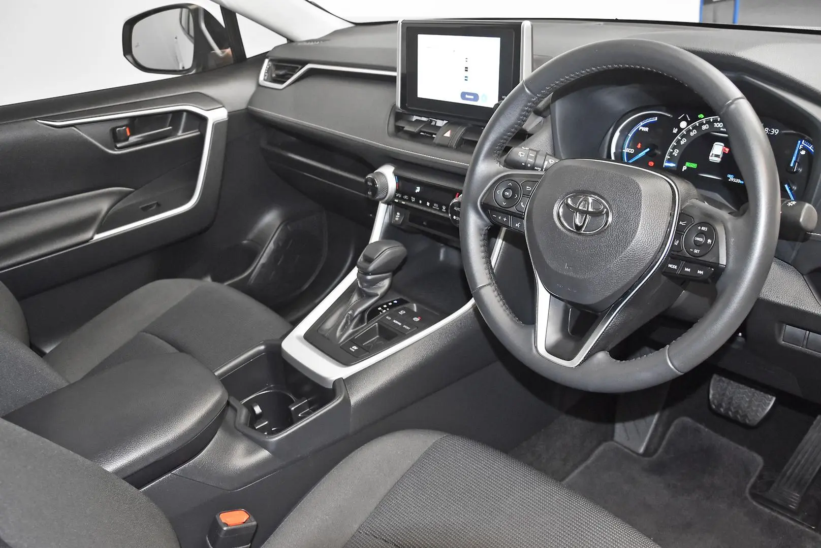 2024 Toyota RAV4 Gallery Image 9