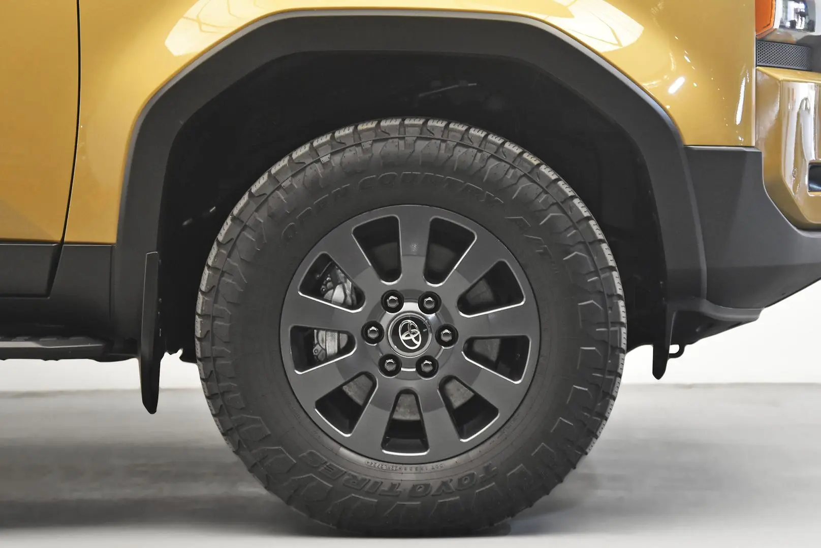 2024 Toyota Landcruiser Prado Gallery Image 25