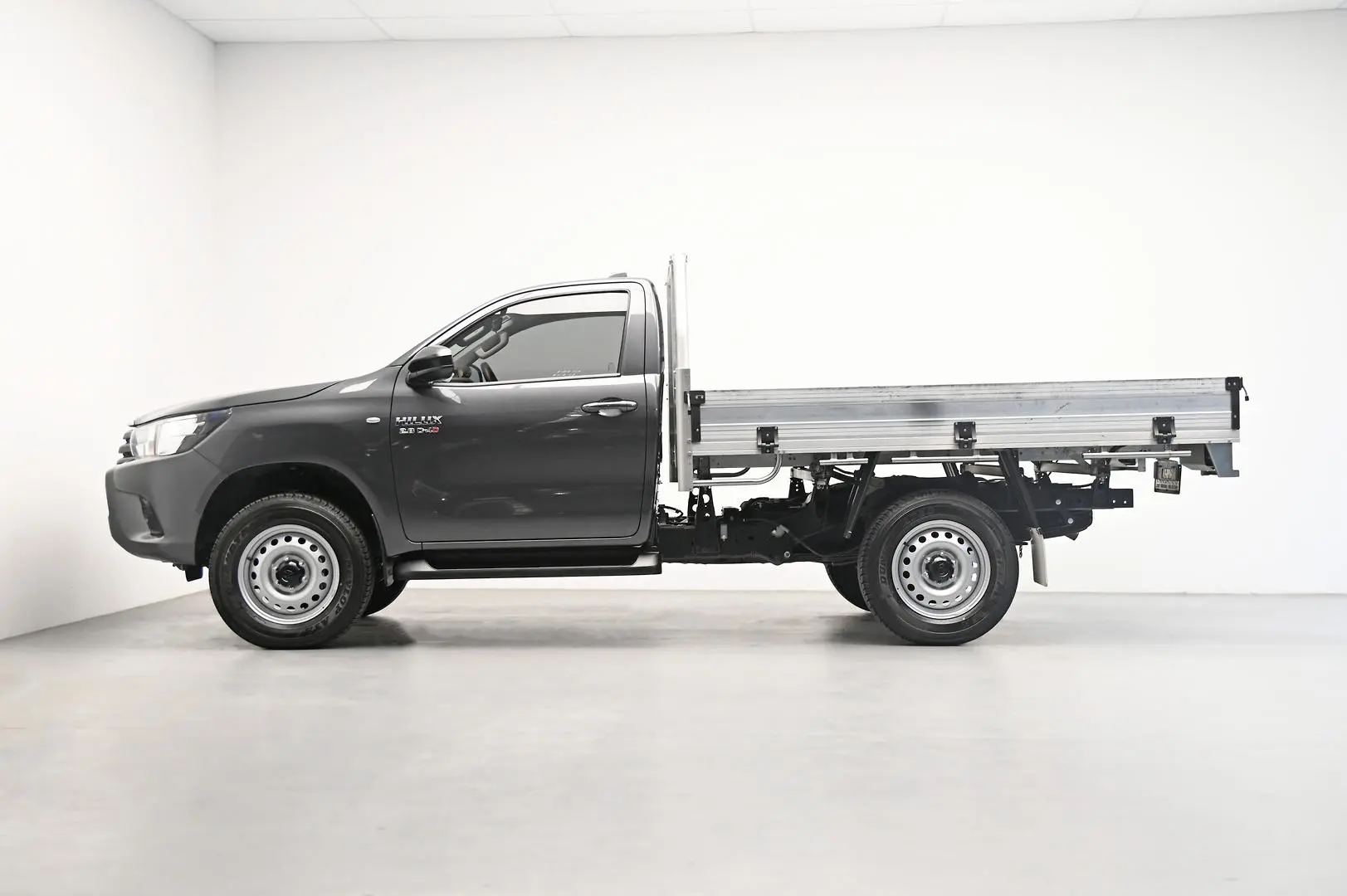 2023 Toyota Hilux Image 4