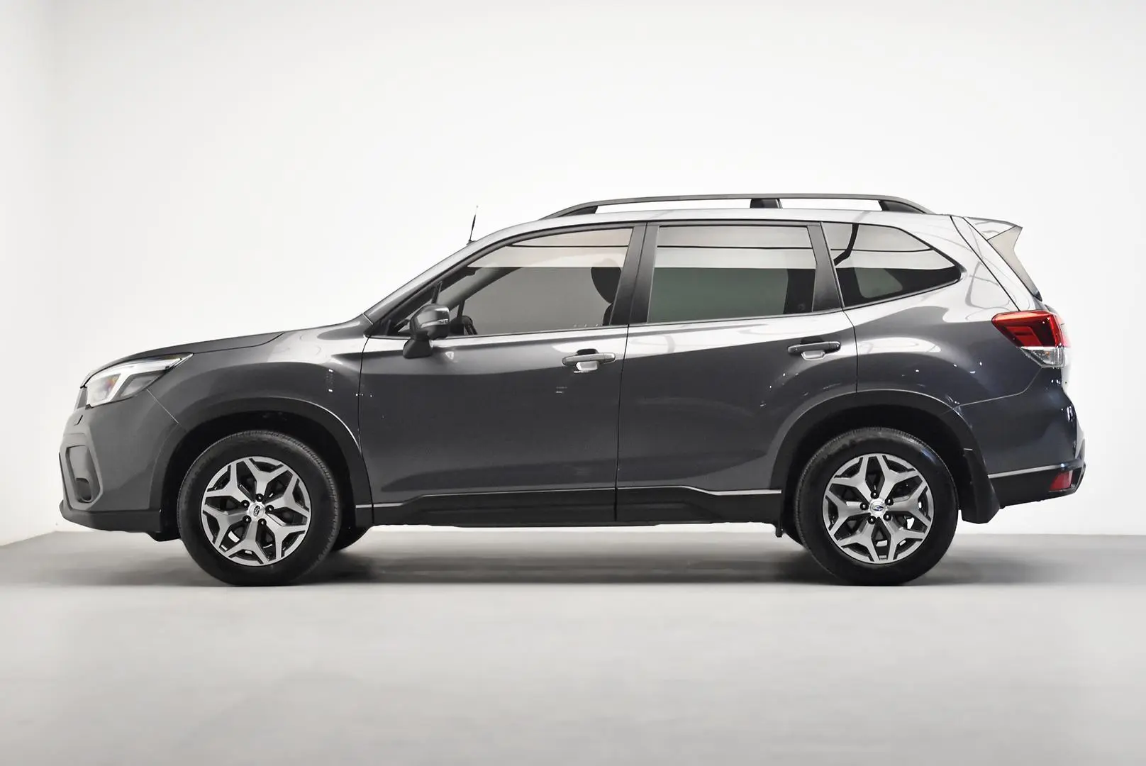 2021 Subaru Forester Gallery Image 4