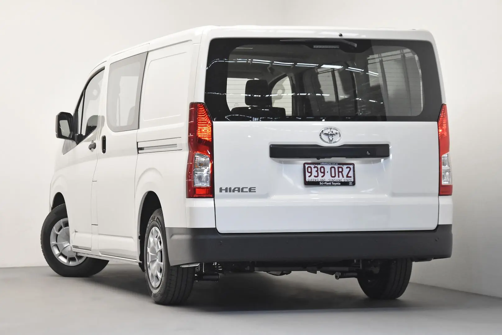 2025 Toyota Hiace Gallery Image 5