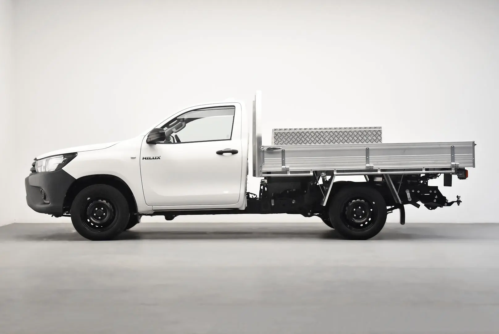 2023 Toyota Hilux Gallery Image 4