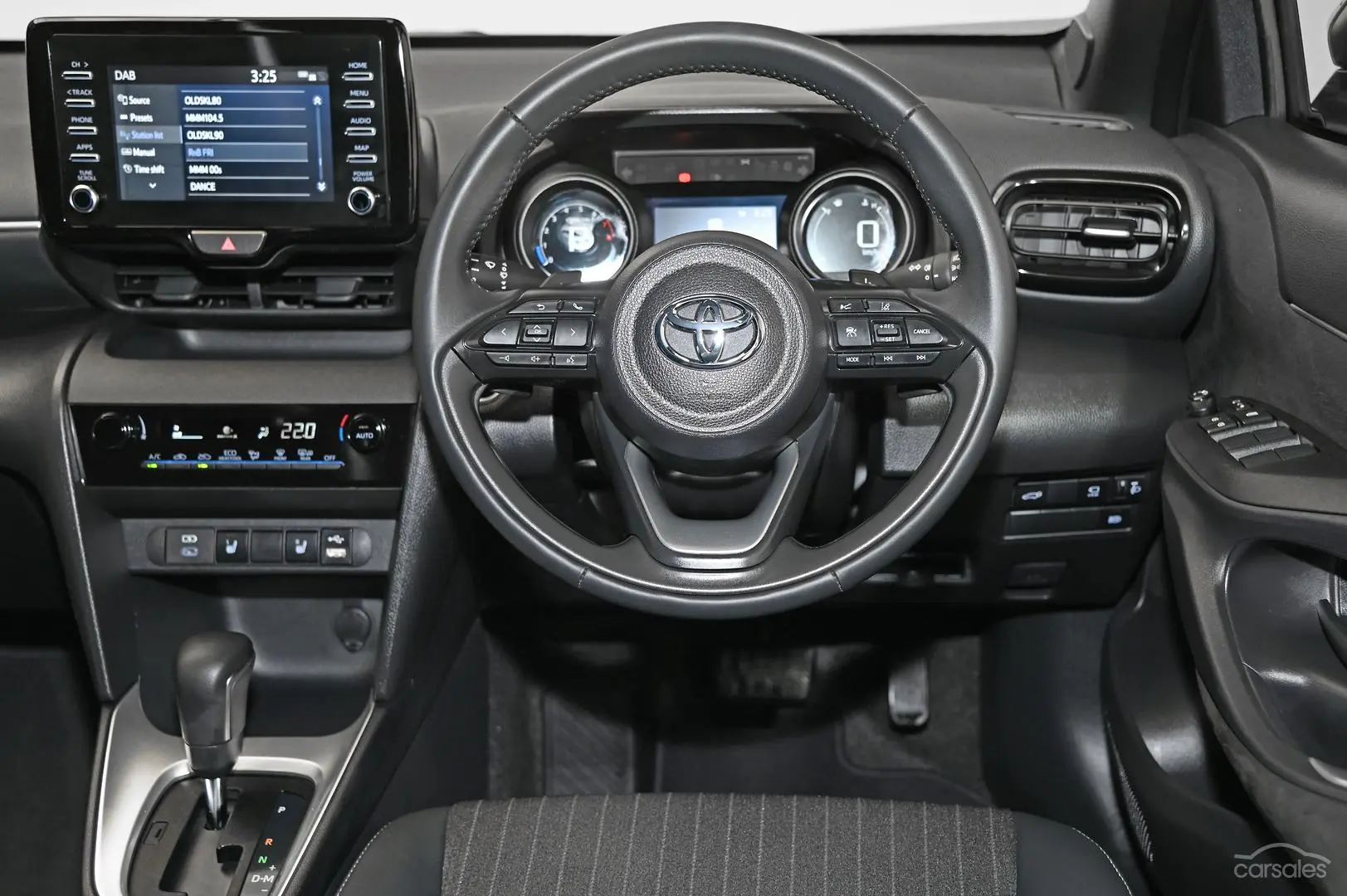 2023 Toyota Yaris Cross Image 15