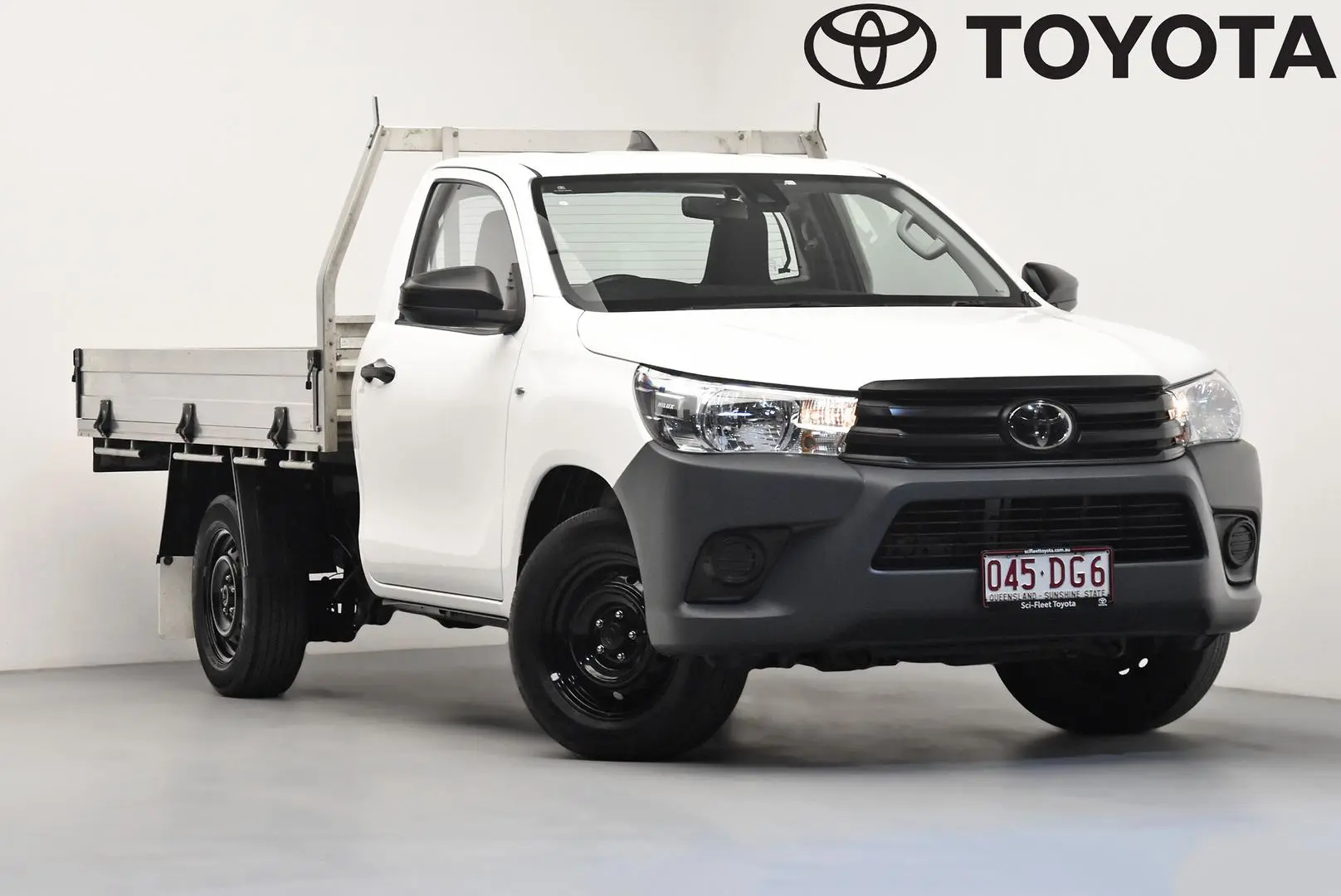 2021 Toyota Hilux Gallery Image 1