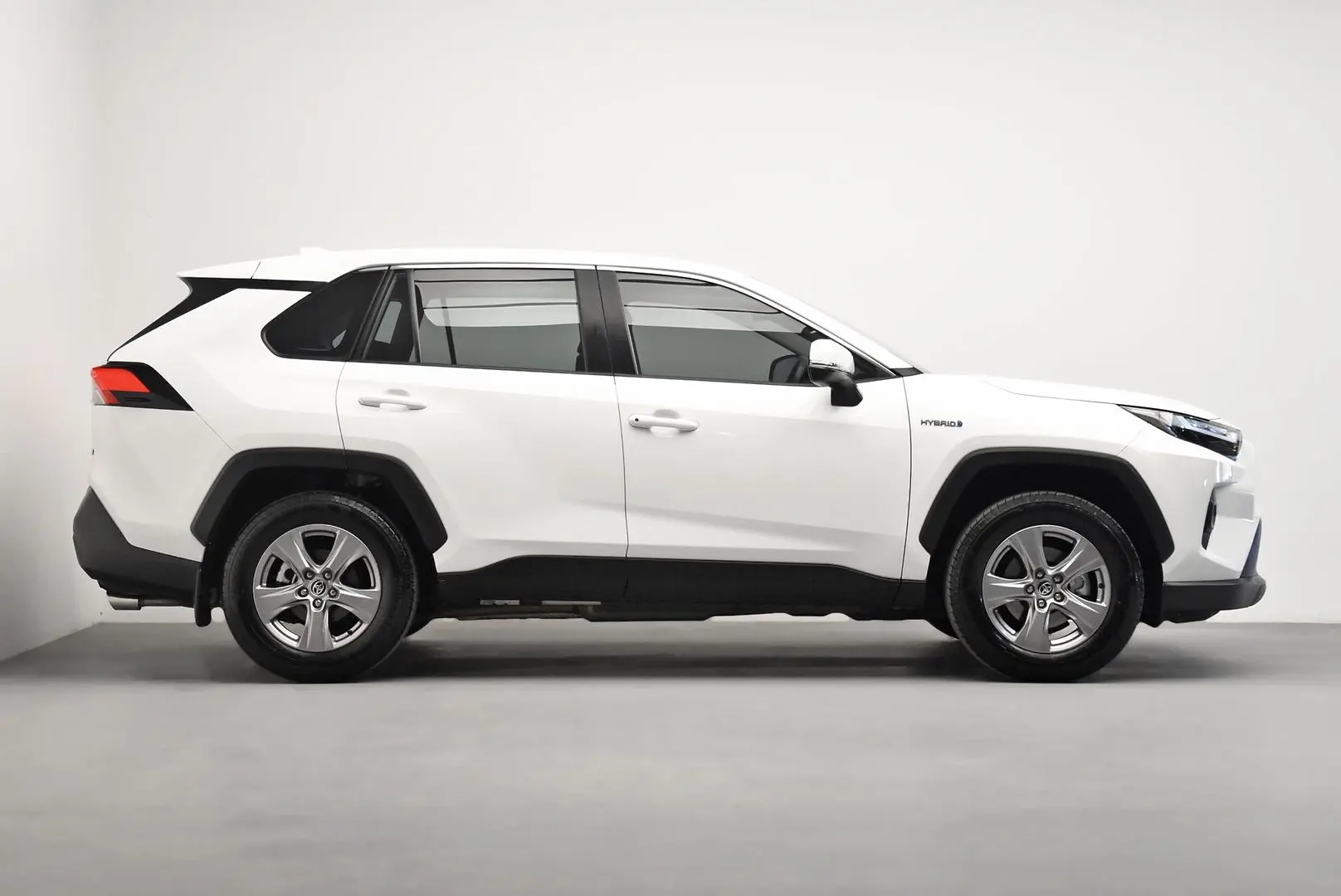 2024 Toyota RAV4 Gallery Image 3