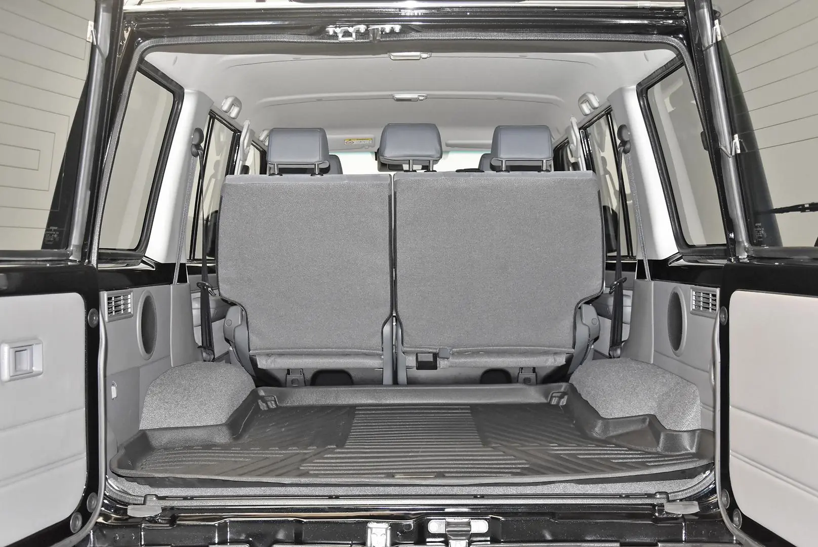 2025 Toyota Landcruiser Gallery Image 20