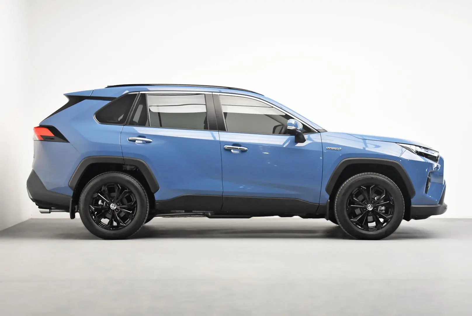 2024 Toyota RAV4 Gallery Image 3