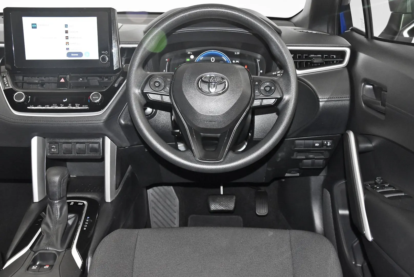 2024 Toyota Corolla Cross Gallery Image 15