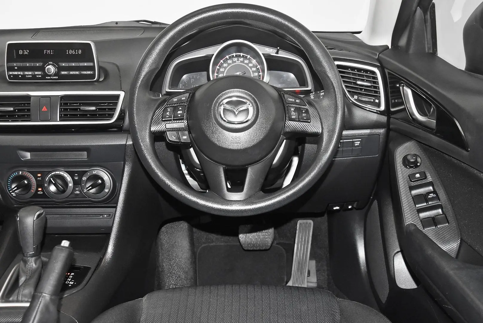 2016 Mazda 3 Gallery Image 13