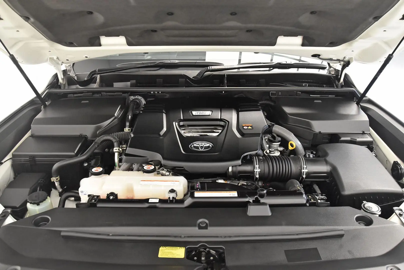 2022 Toyota Landcruiser Gallery Image 24