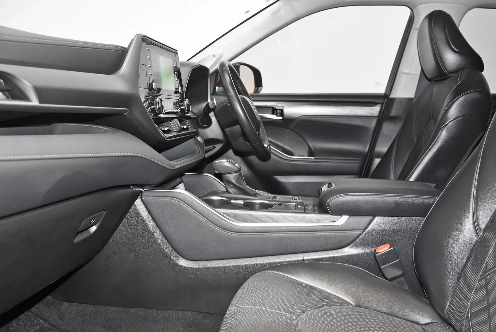 2022 Toyota Kluger Gallery Image 18