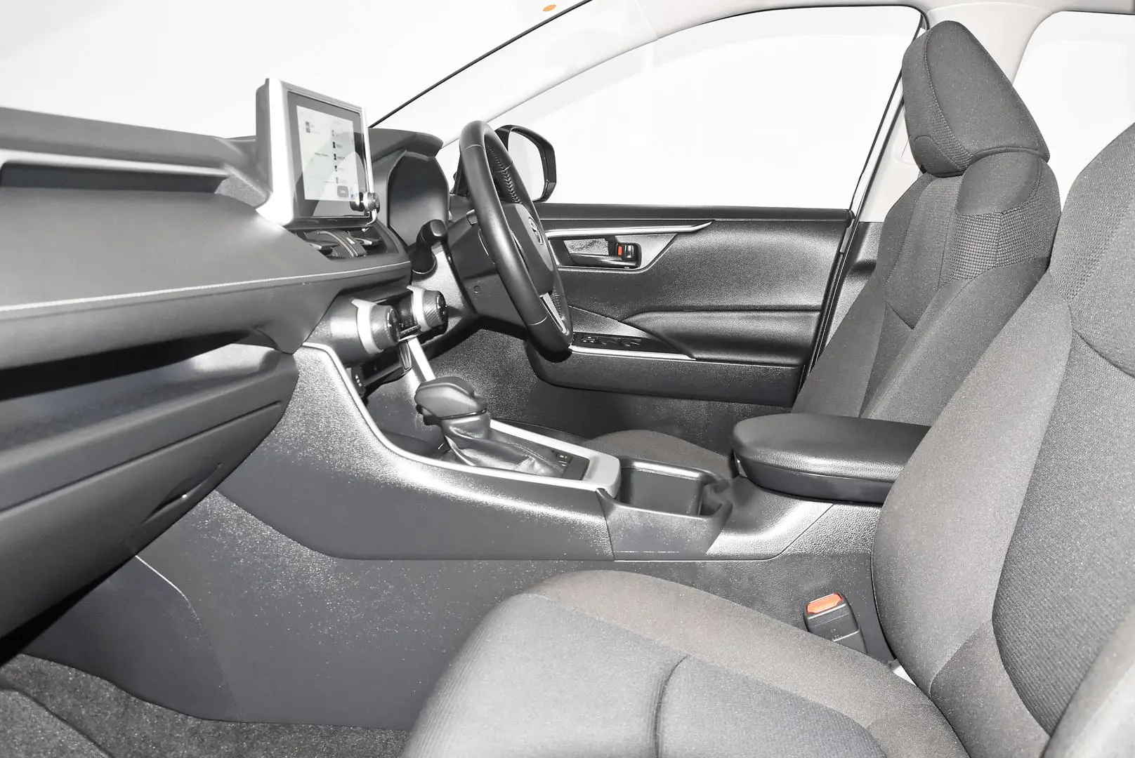 2025 Toyota RAV4 Gallery Image 18