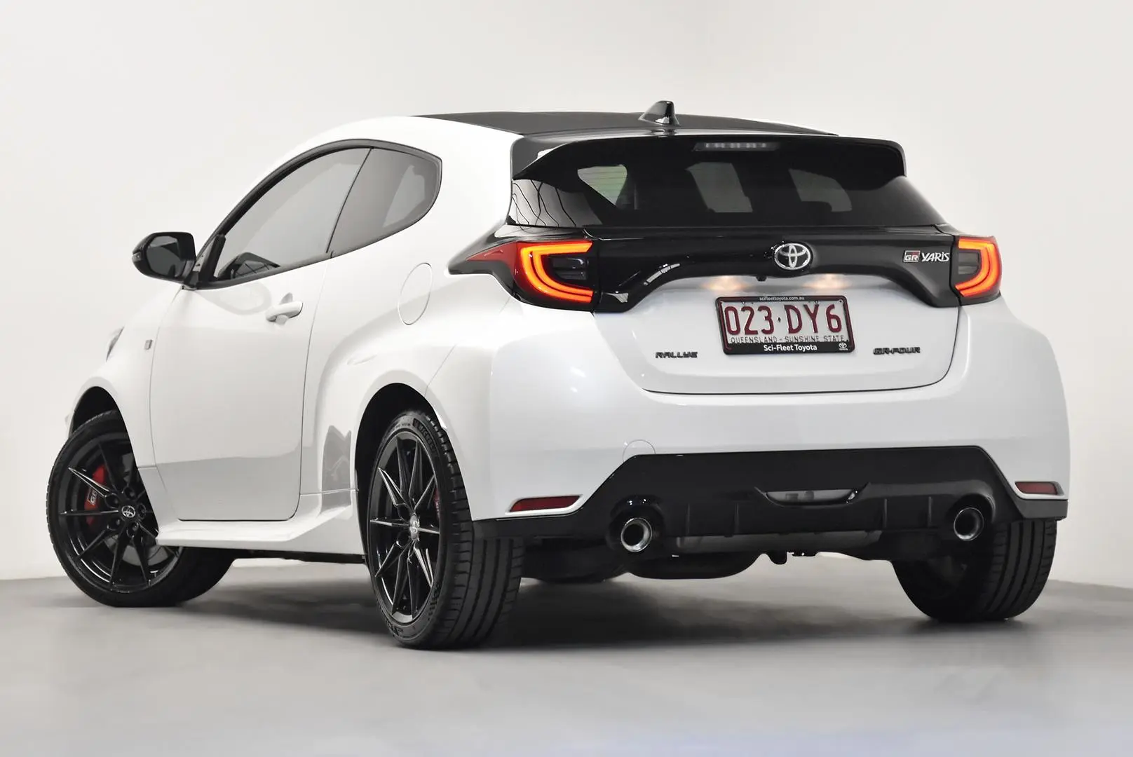 2022 Toyota Yaris Gallery Image 5