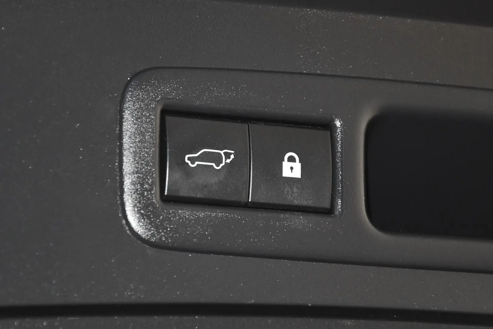2019 Lexus UX Gallery Image 21