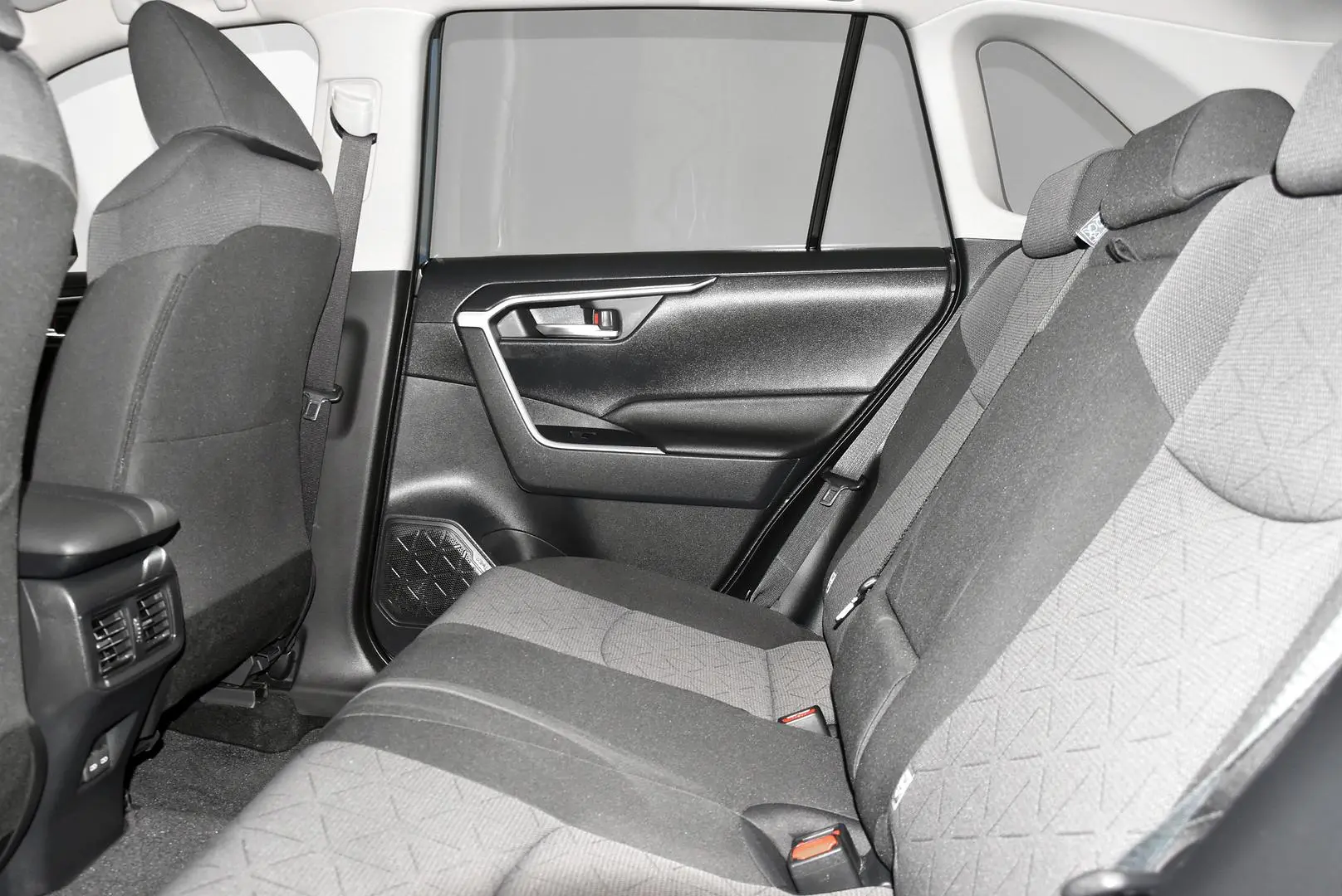 2024 Toyota RAV4 Gallery Image 19