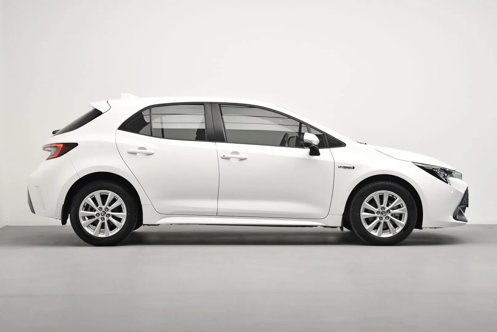 2024 Toyota Corolla Gallery Image 3