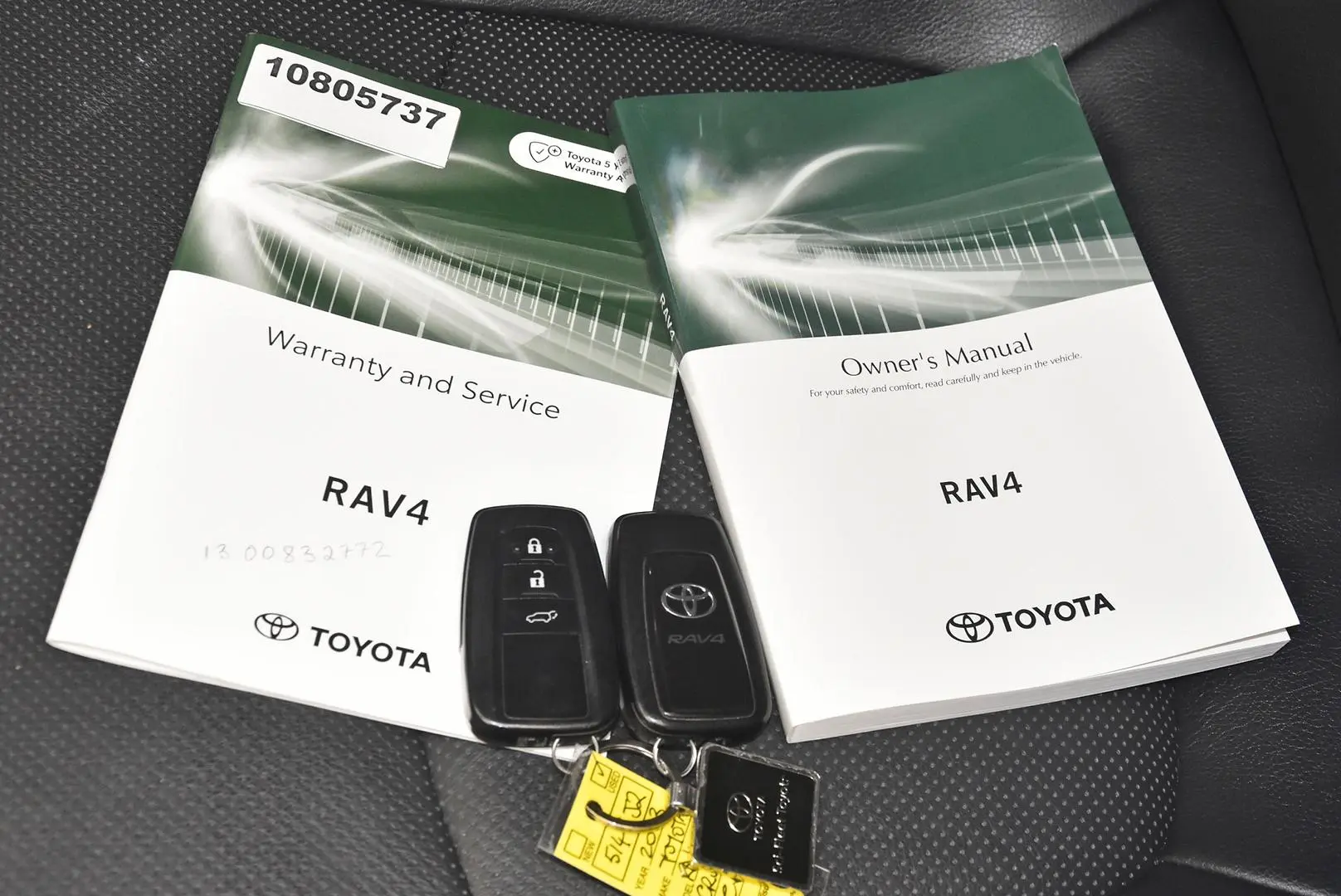 2023 Toyota RAV4 Gallery Image 21