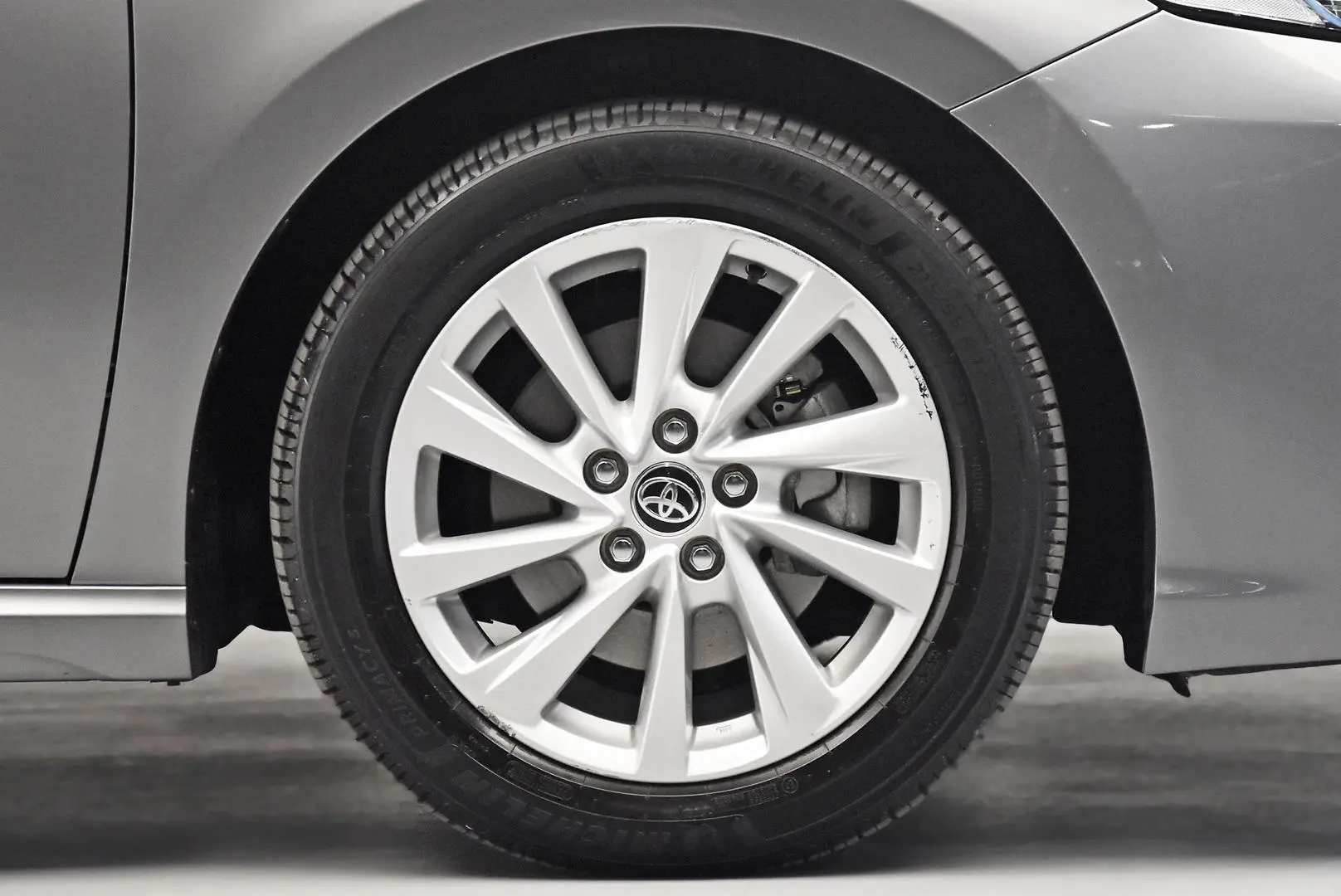 2021 Toyota Camry Gallery Image 22