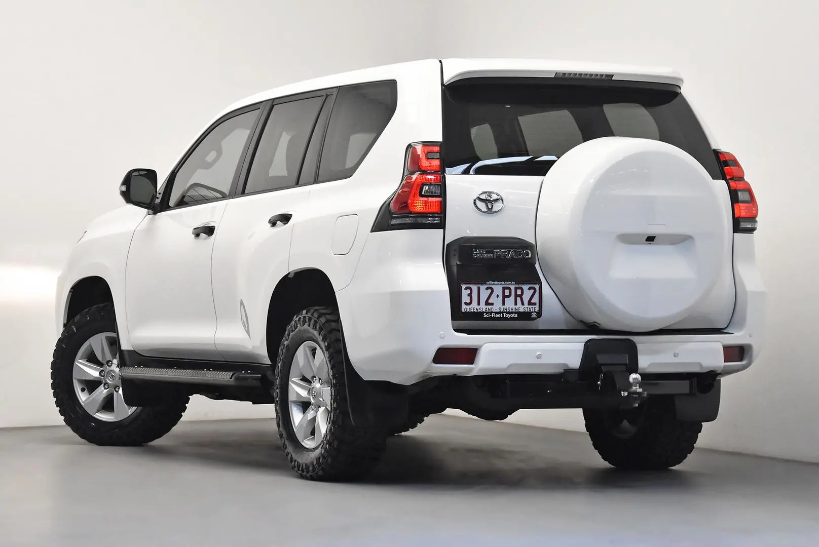 2022 Toyota Landcruiser Prado Gallery Image 5