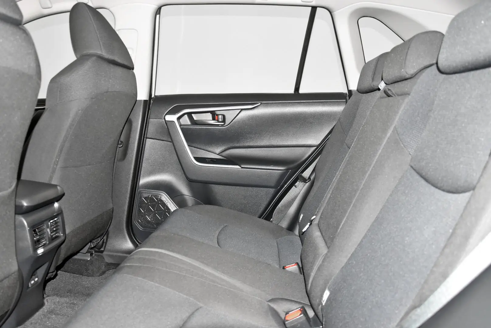 2024 Toyota RAV4 Gallery Image 19