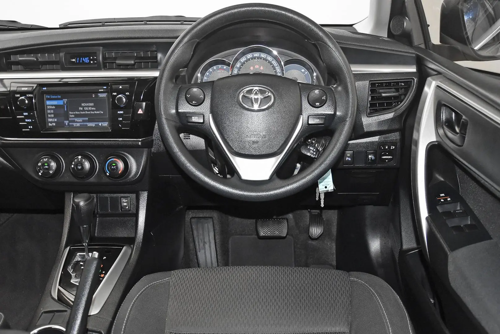 2014 Toyota Corolla Gallery Image 14