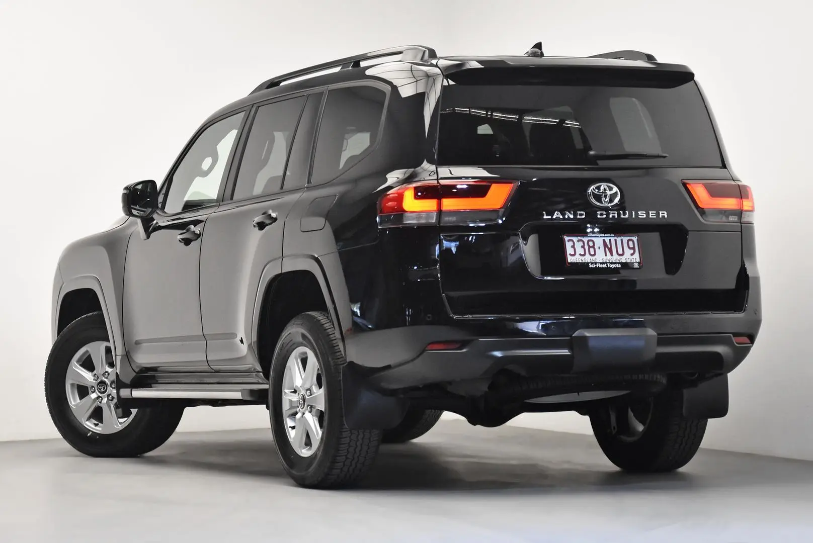 2024 Toyota Landcruiser Gallery Image 5