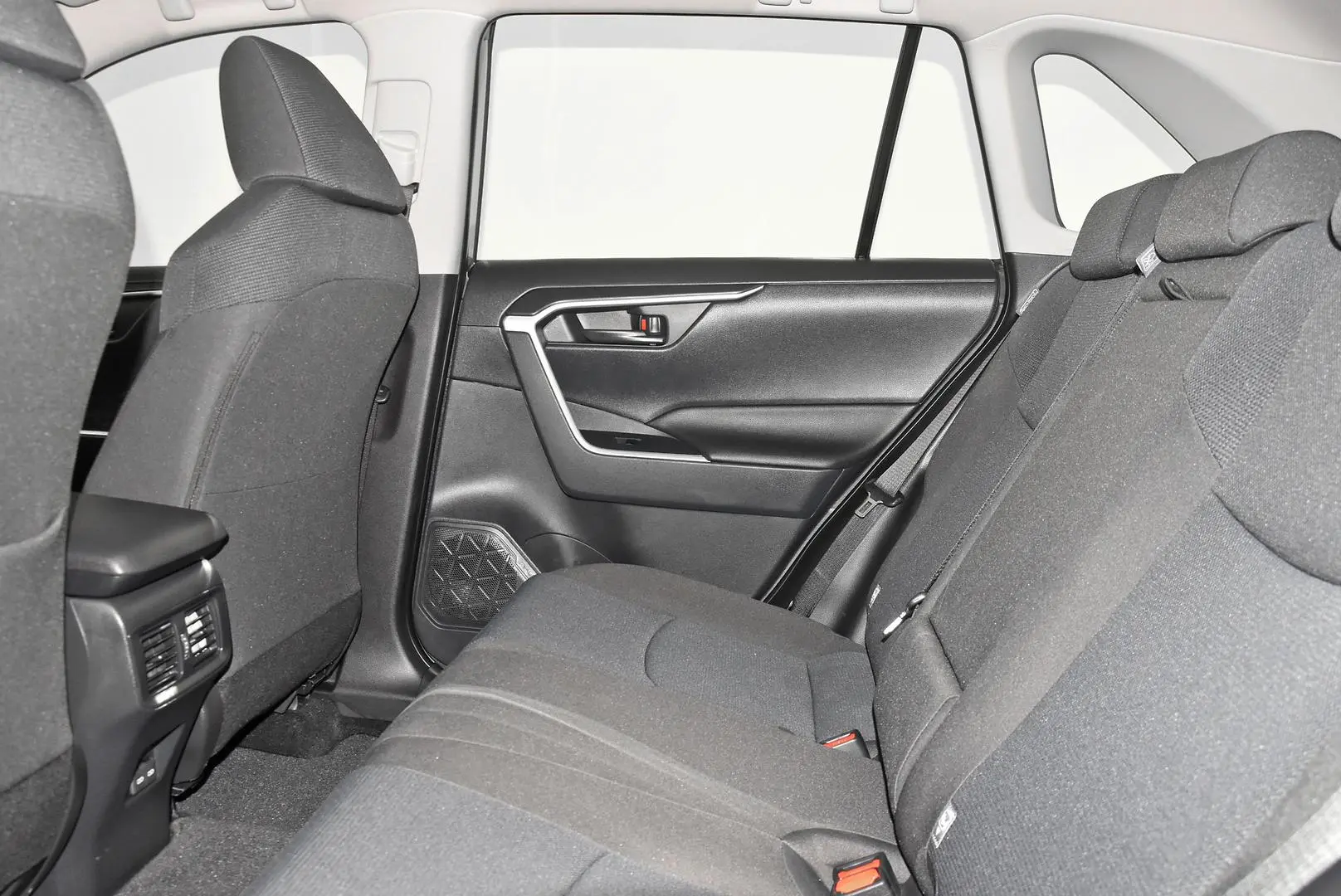 2024 Toyota RAV4 Gallery Image 19