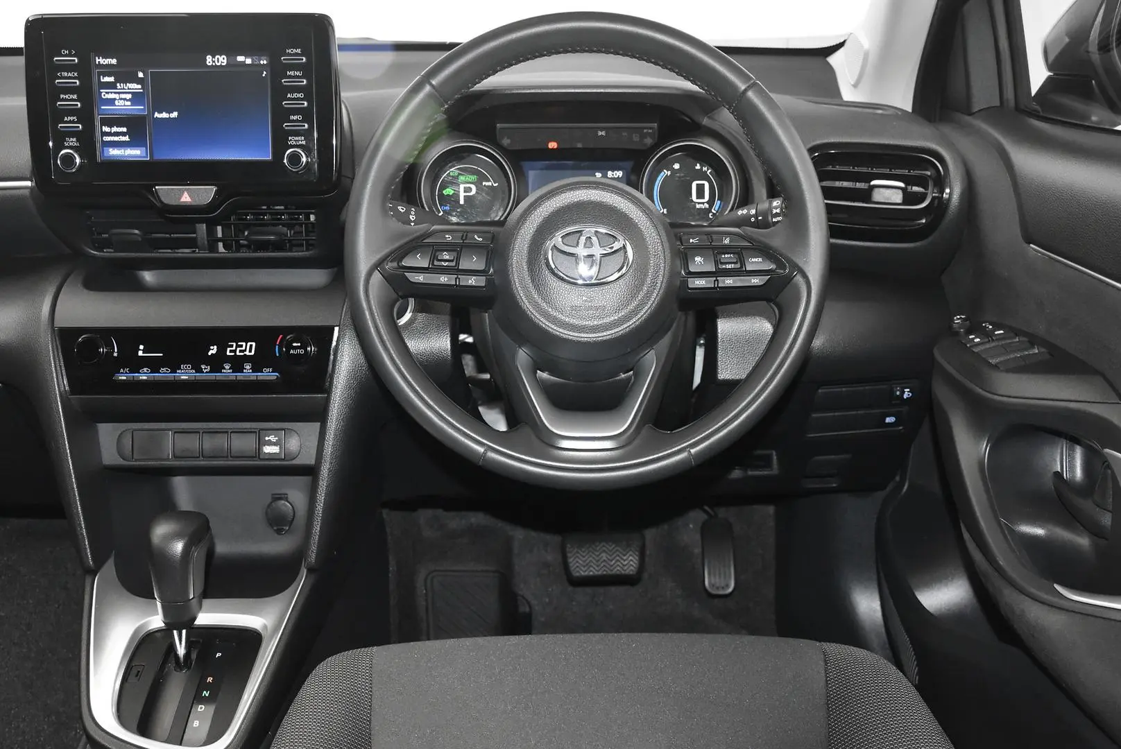 2023 Toyota Yaris Cross Gallery Image 15