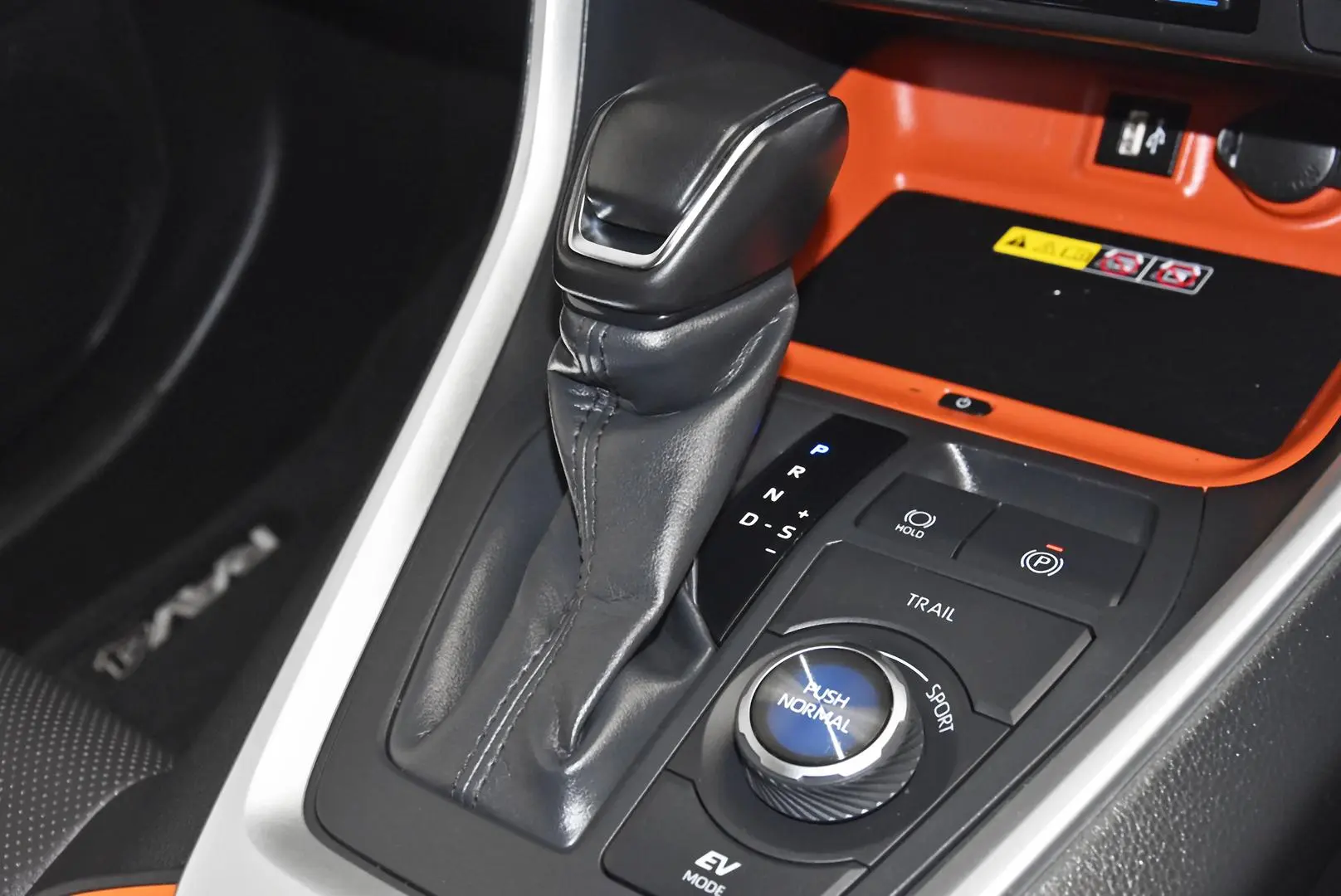 2024 Toyota RAV4 Gallery Image 14