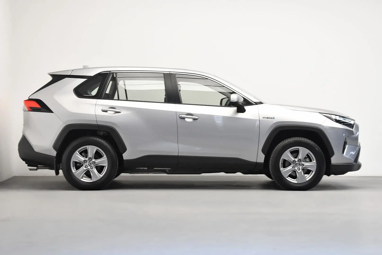 2024 Toyota RAV4 Gallery Image 3