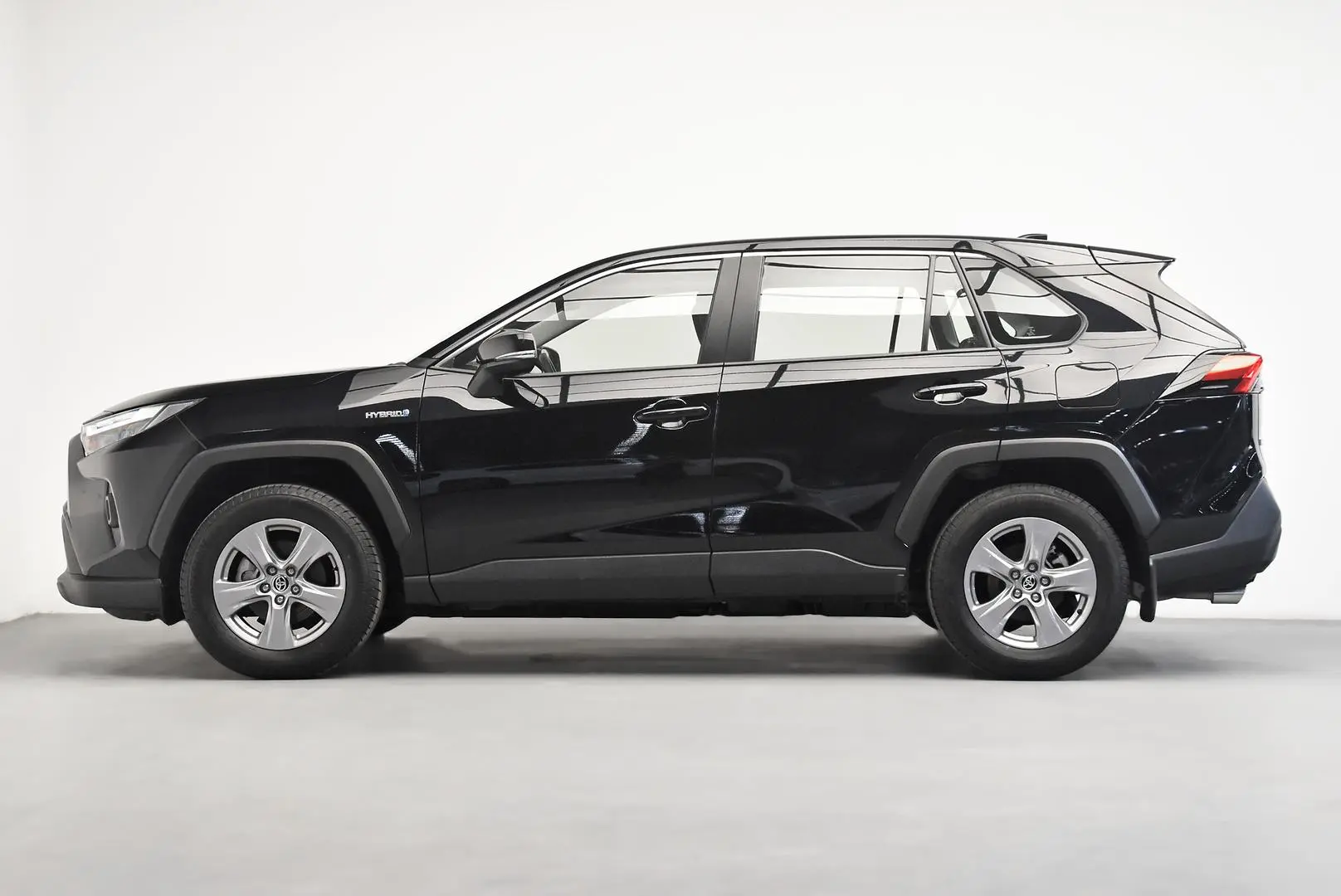 2024 Toyota RAV4 Gallery Image 4