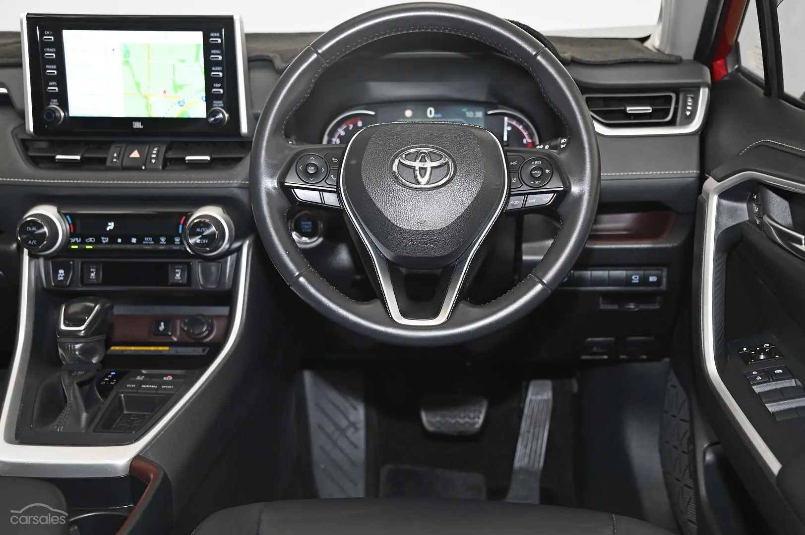 2019 Toyota RAV4 Image 15