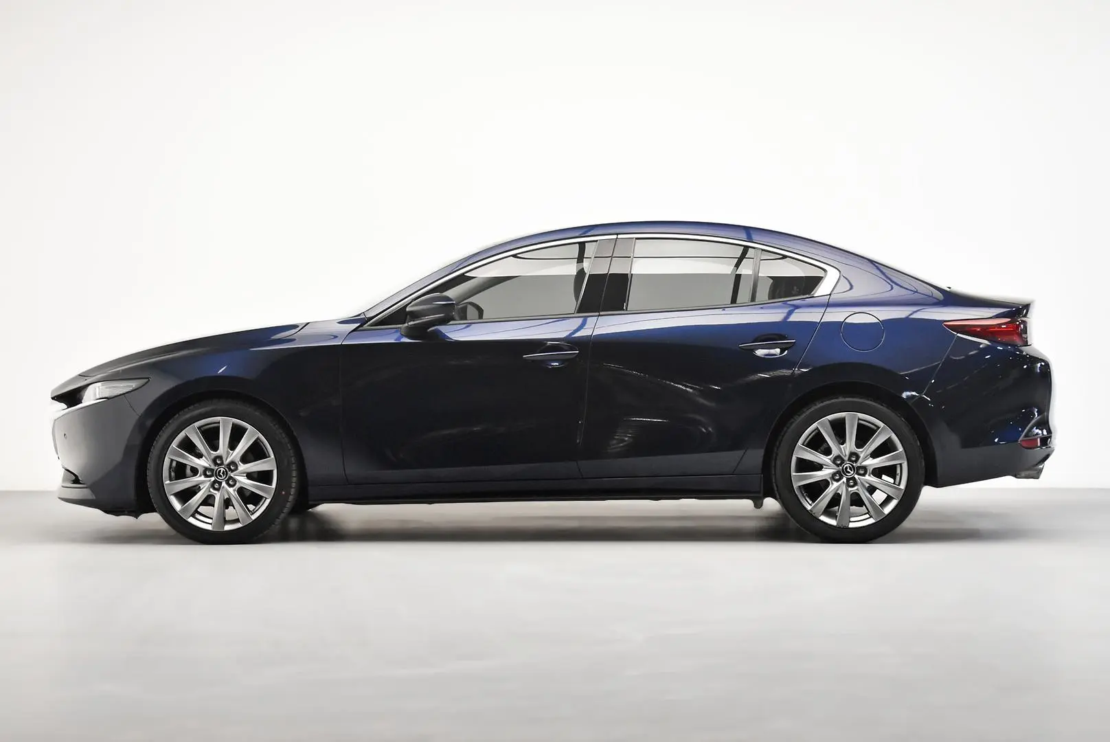 2021 Mazda 3 Gallery Image 4