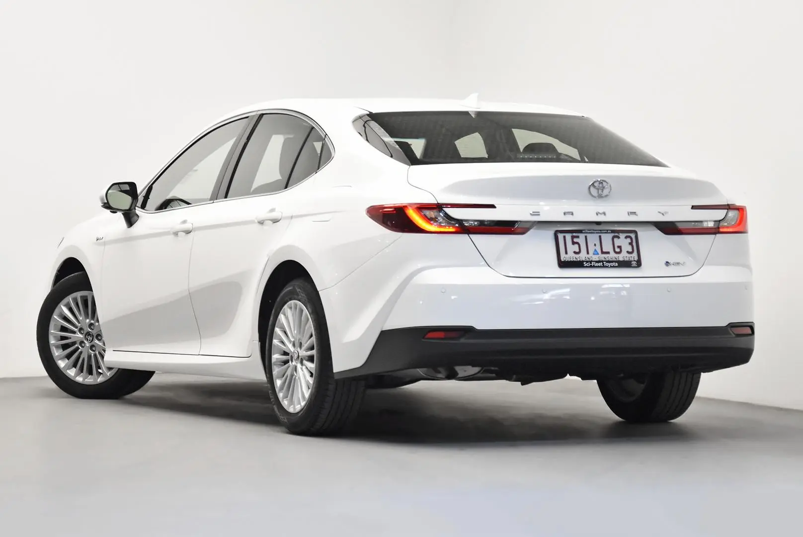 2024 Toyota Camry Gallery Image 5