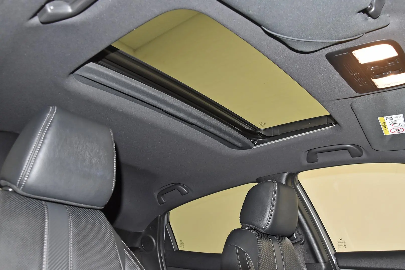 2019 Honda Civic Gallery Image 20