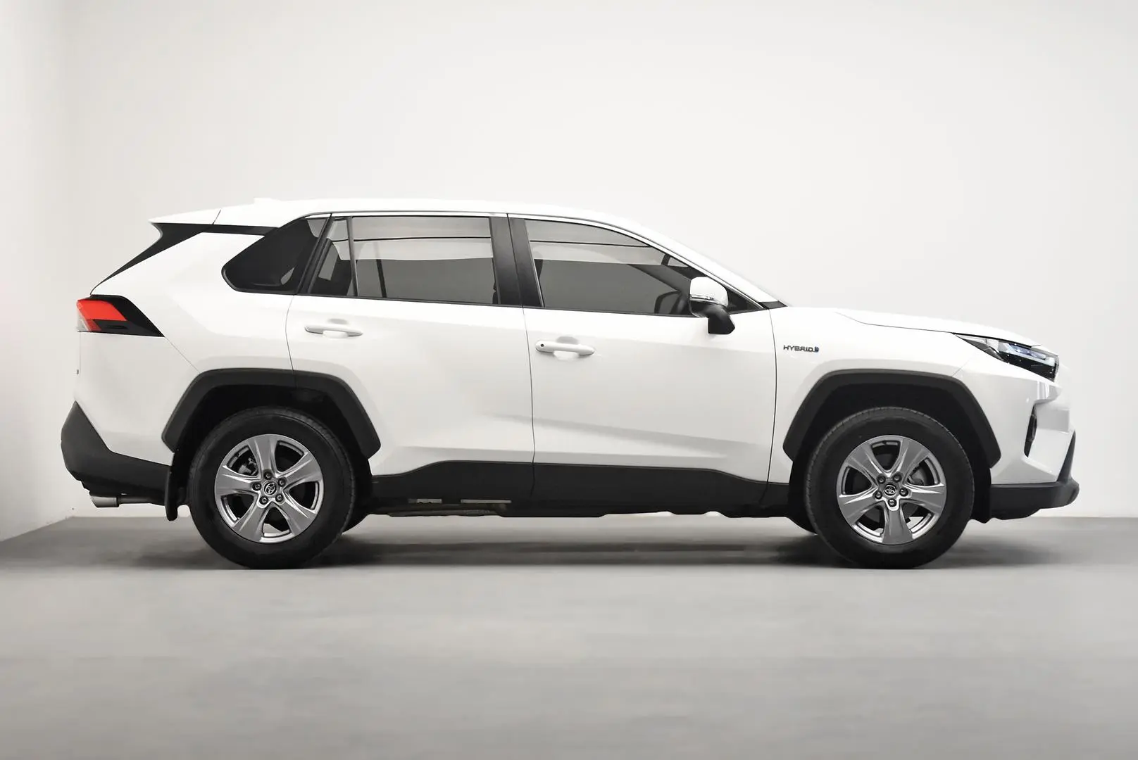 2024 Toyota RAV4 Gallery Image 3