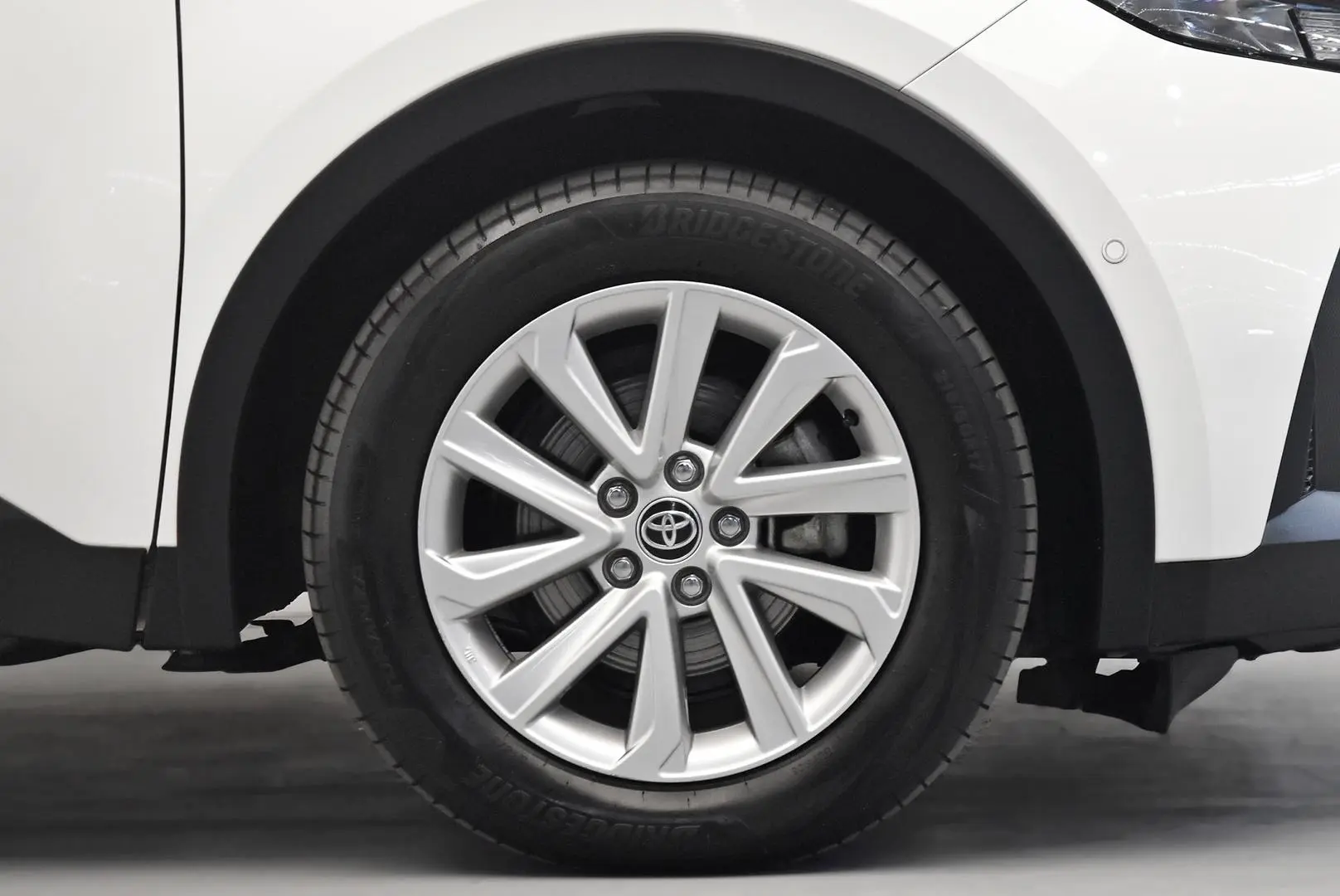 2024 Toyota C-HR Gallery Image 22