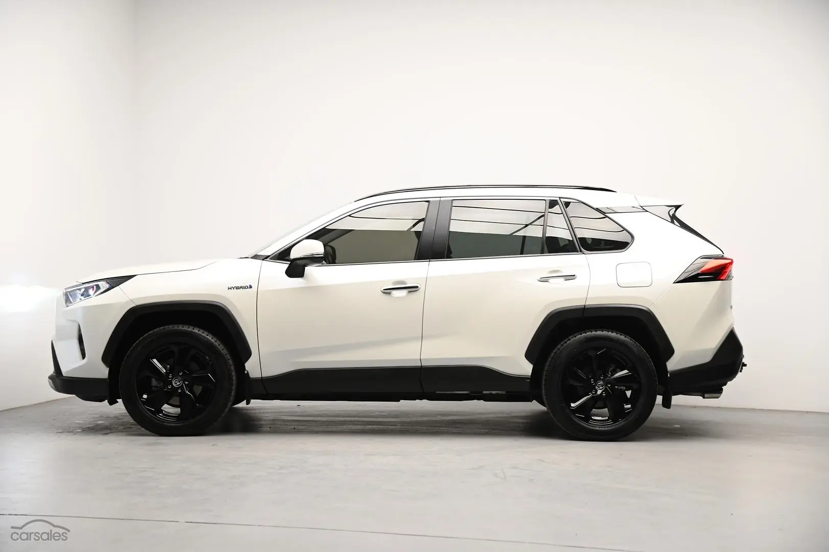 2020 Toyota RAV4 Image 4