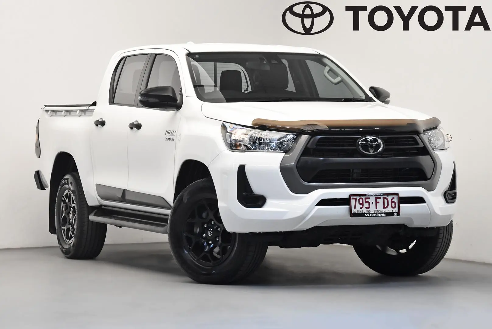 2022 Toyota Hilux Gallery Image 1