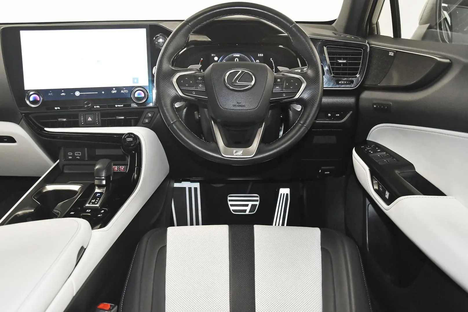 2024 Lexus NX Gallery Image 14
