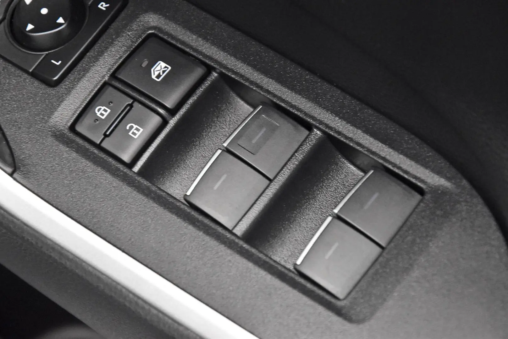 2022 Toyota RAV4 Gallery Image 10