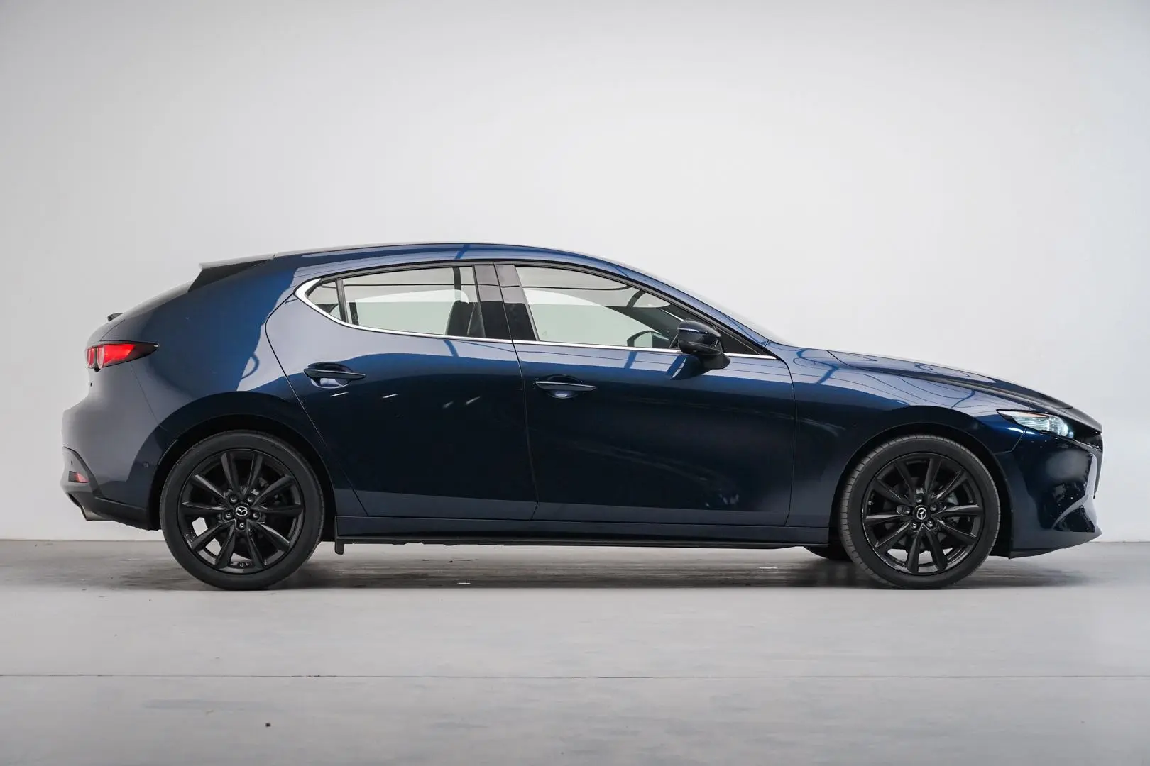2021 Mazda 3 Gallery Image 2