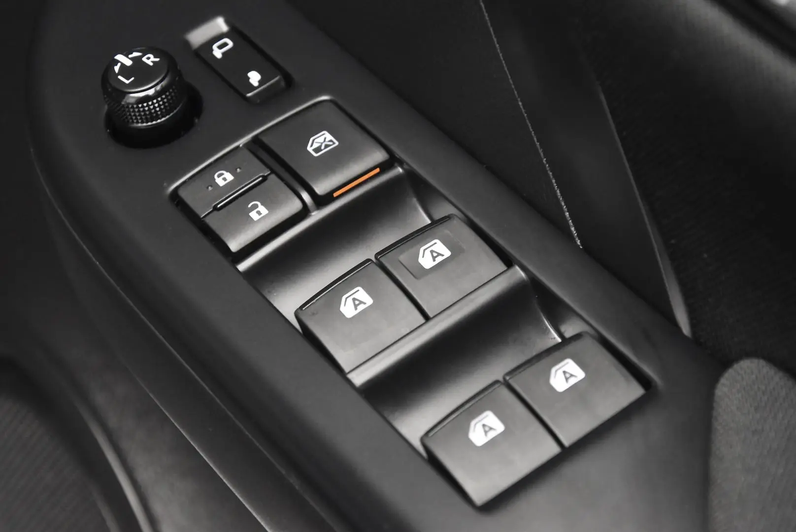 2025 Toyota Fortuner Gallery Image 8