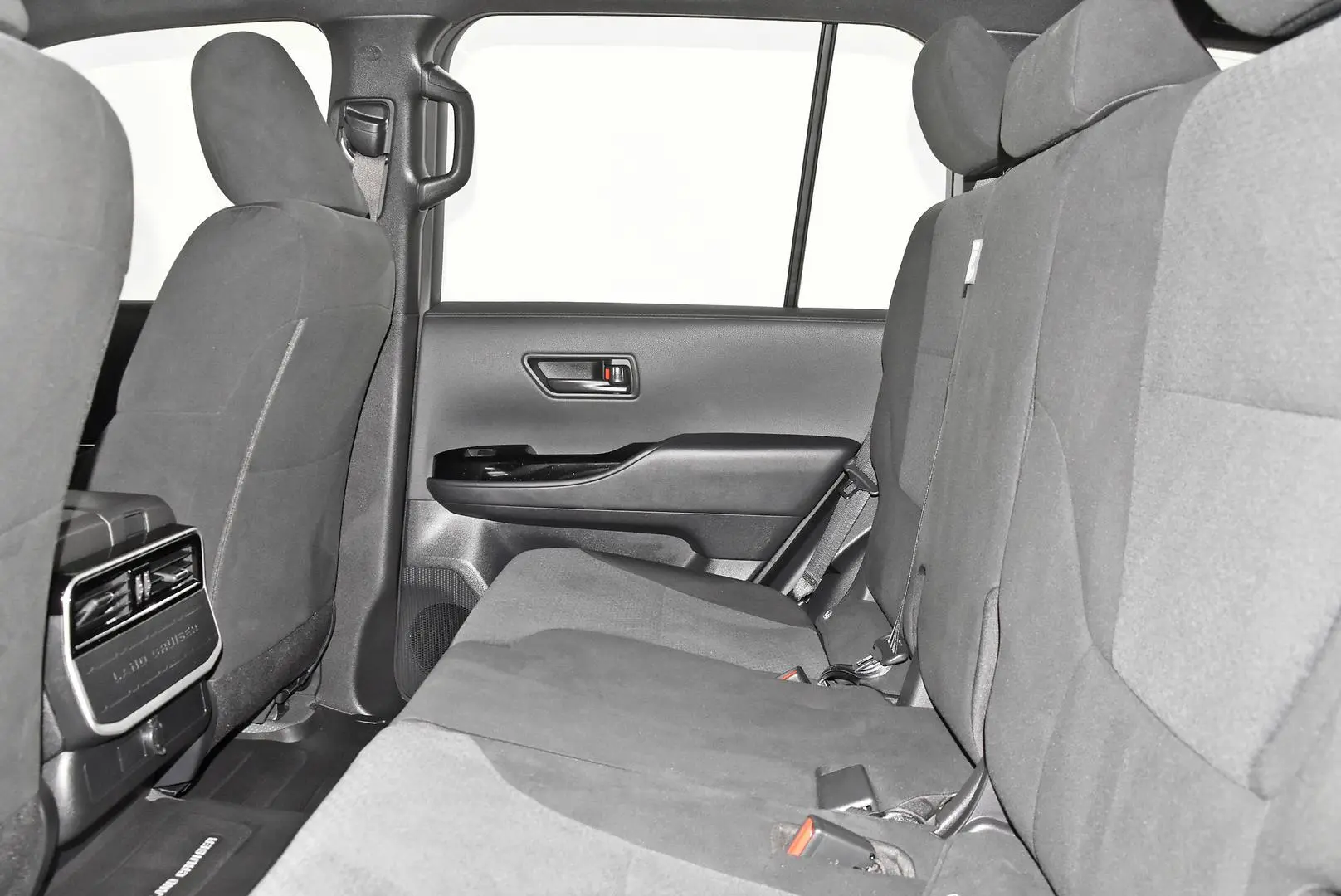 2025 Toyota Landcruiser Gallery Image 17