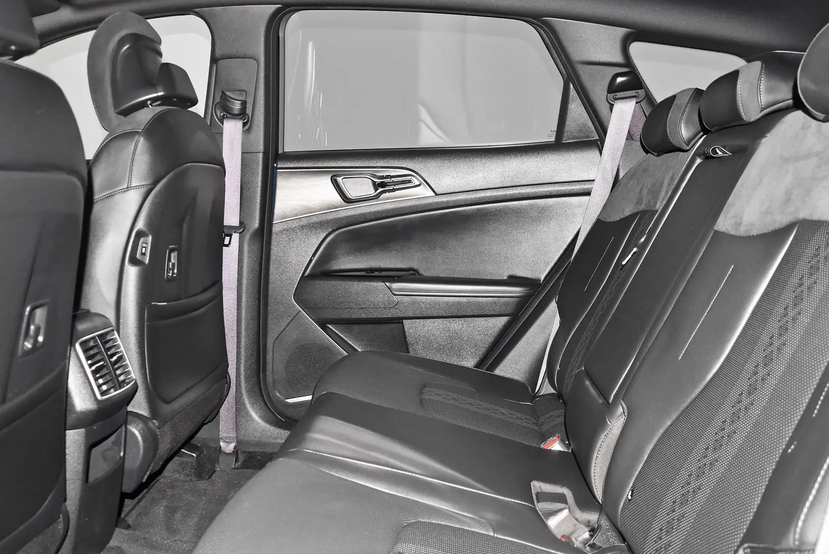 2023 Kia Sportage Gallery Image 19